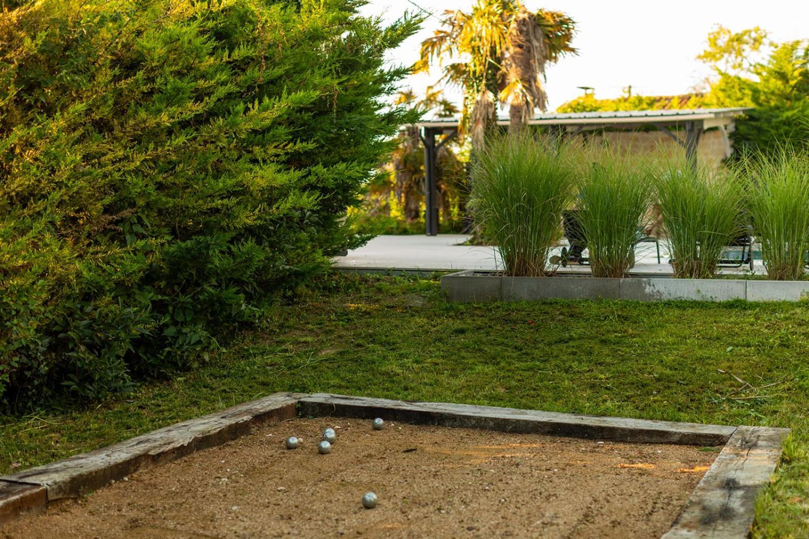 Villa au petit bonheur Moncrabeau Extérieur photo